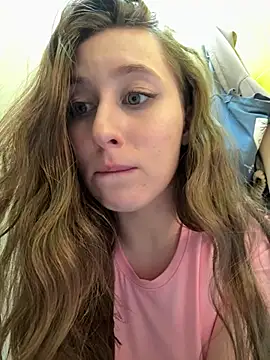 FroggyAnna Stripchat Model