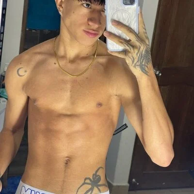 _CamiloBass Stripchat Model